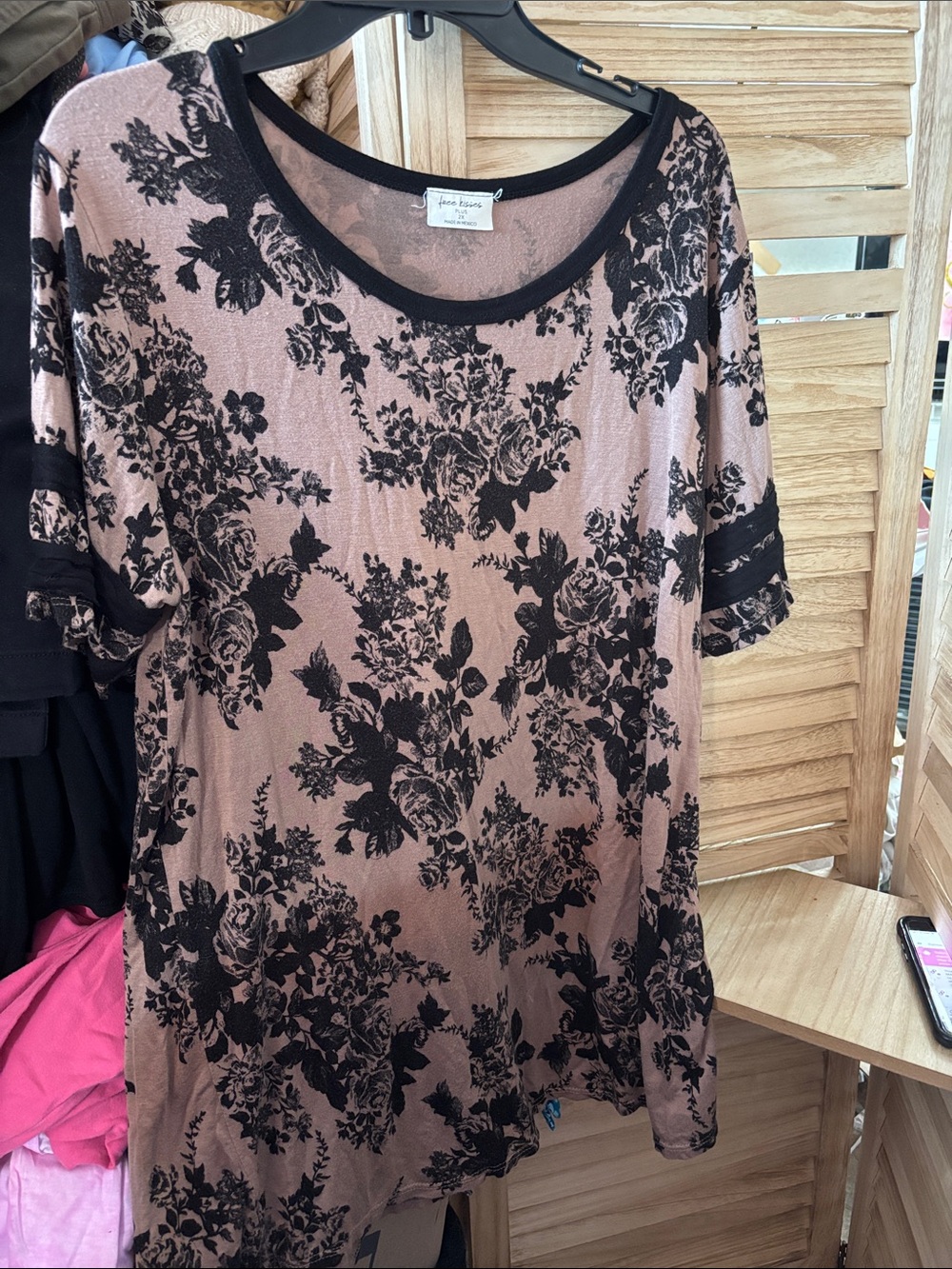Free Kisses Black Floral Short Sleeve Tee 2X
